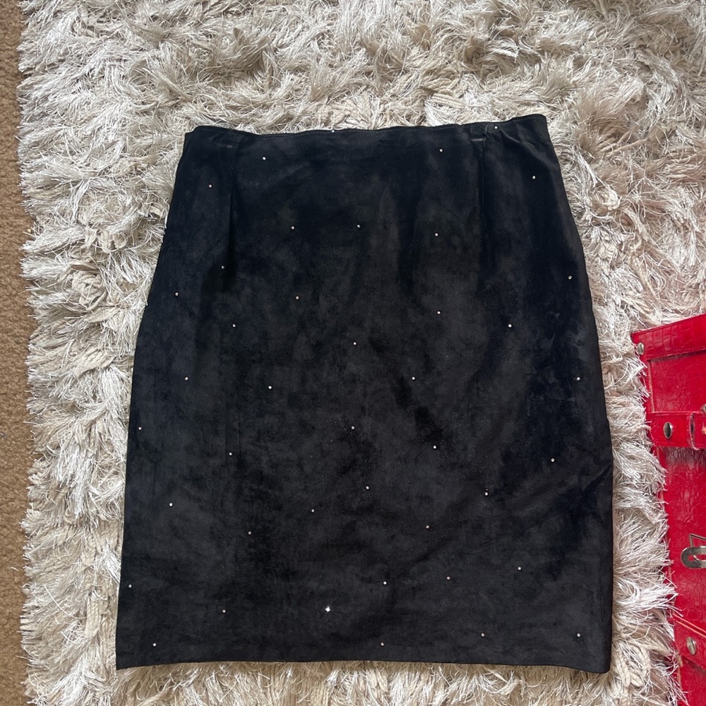 Vintage Caché Black suede/ leather knee length skirt w/crystals sze 10